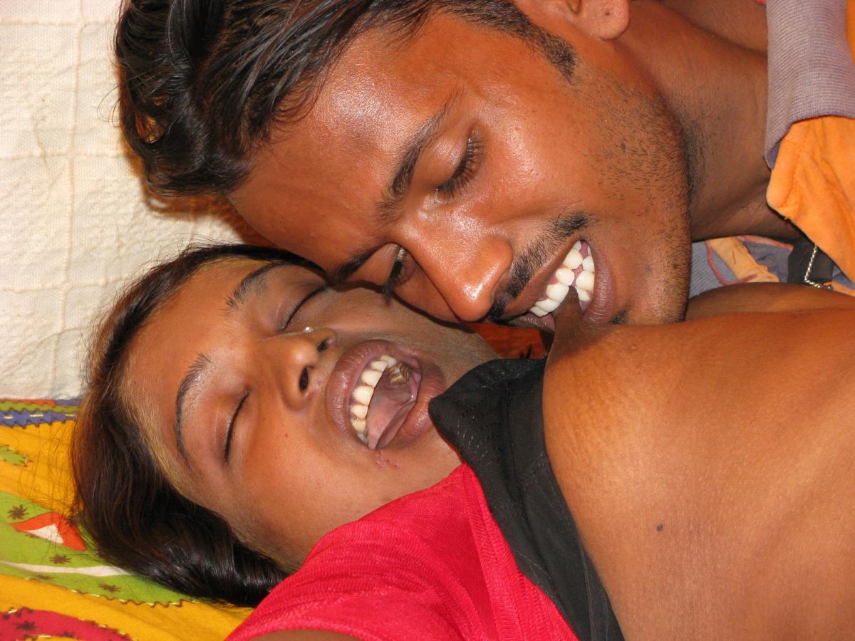Быстрый секс индийской пары