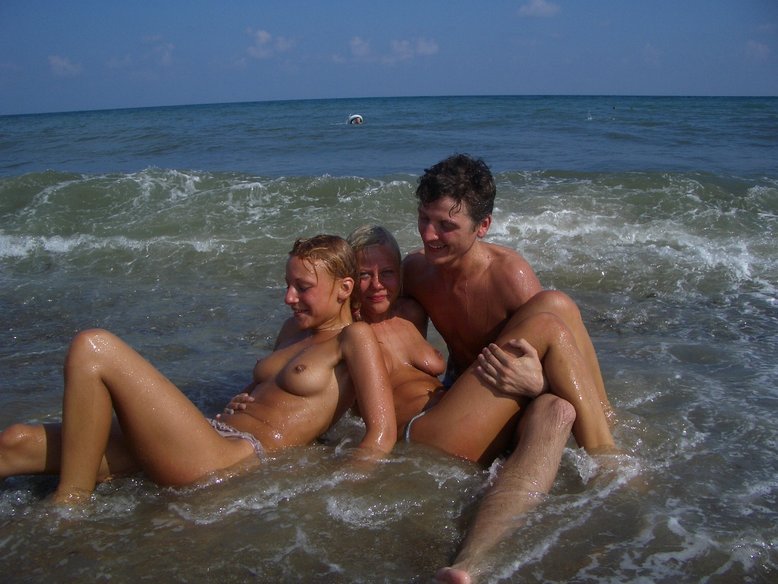 Секс На Пляже Вк Частное